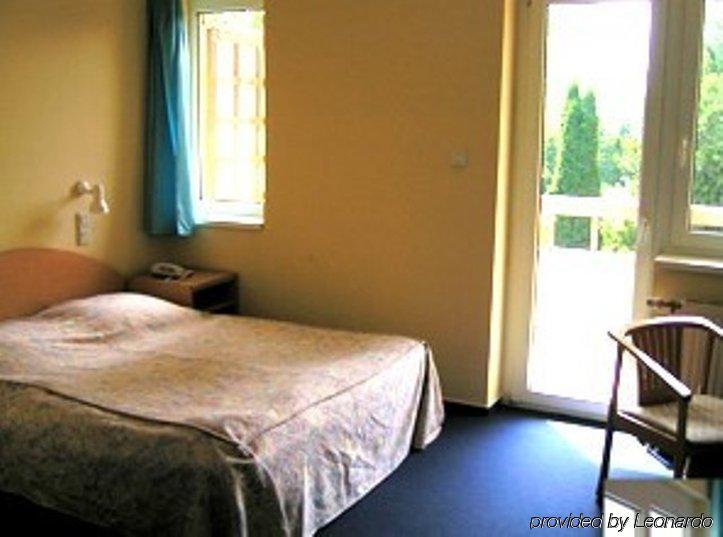 Romai Hotel Budapest Room photo